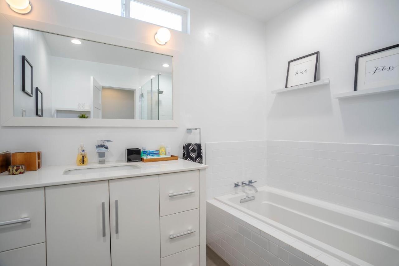 Enchanting Sherman Oaks Home With Pool Permit #Hsr Two One Zero Zero 2605 로스앤젤레스 외부 사진
