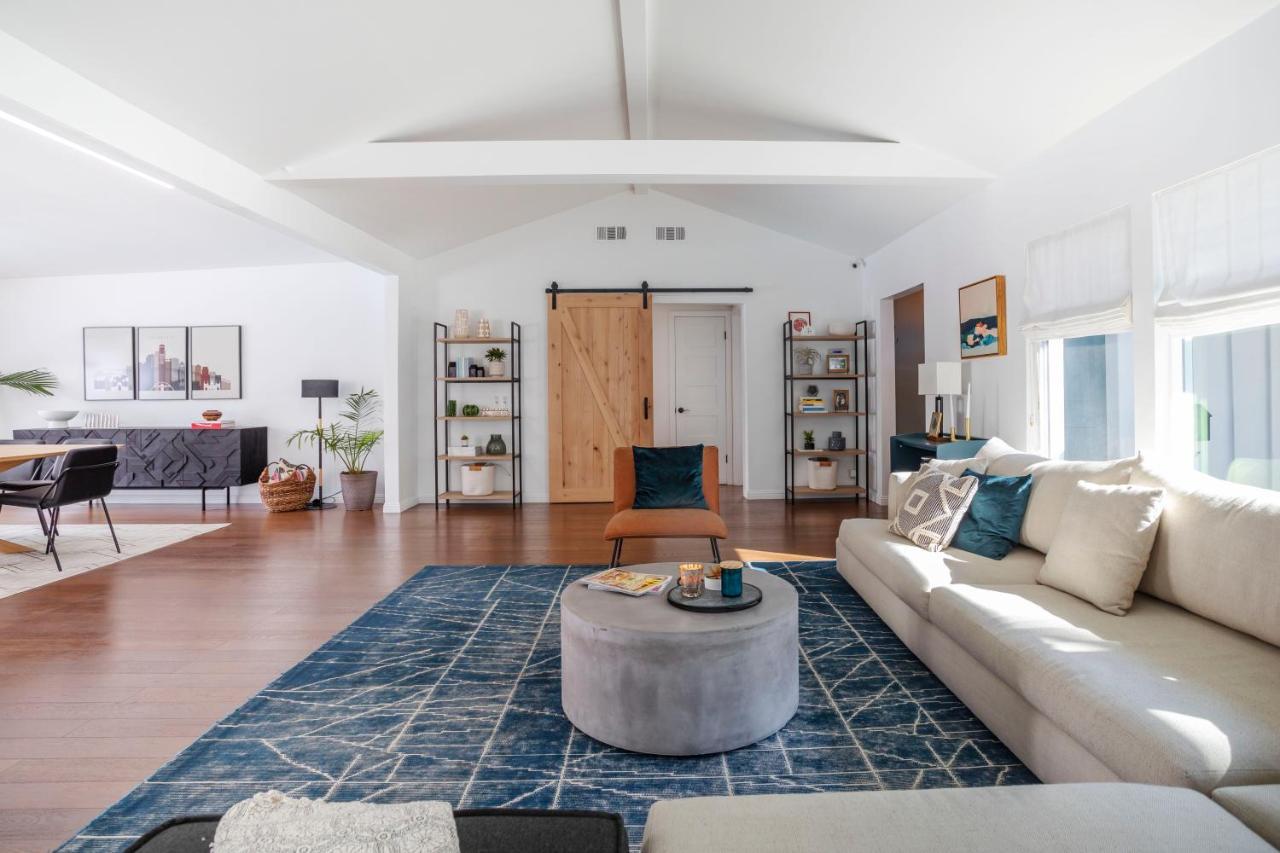 Enchanting Sherman Oaks Home With Pool Permit #Hsr Two One Zero Zero 2605 로스앤젤레스 외부 사진