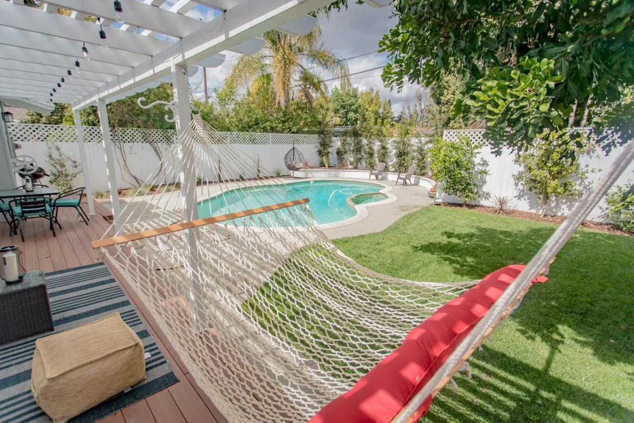 Enchanting Sherman Oaks Home With Pool Permit #Hsr Two One Zero Zero 2605 로스앤젤레스 외부 사진