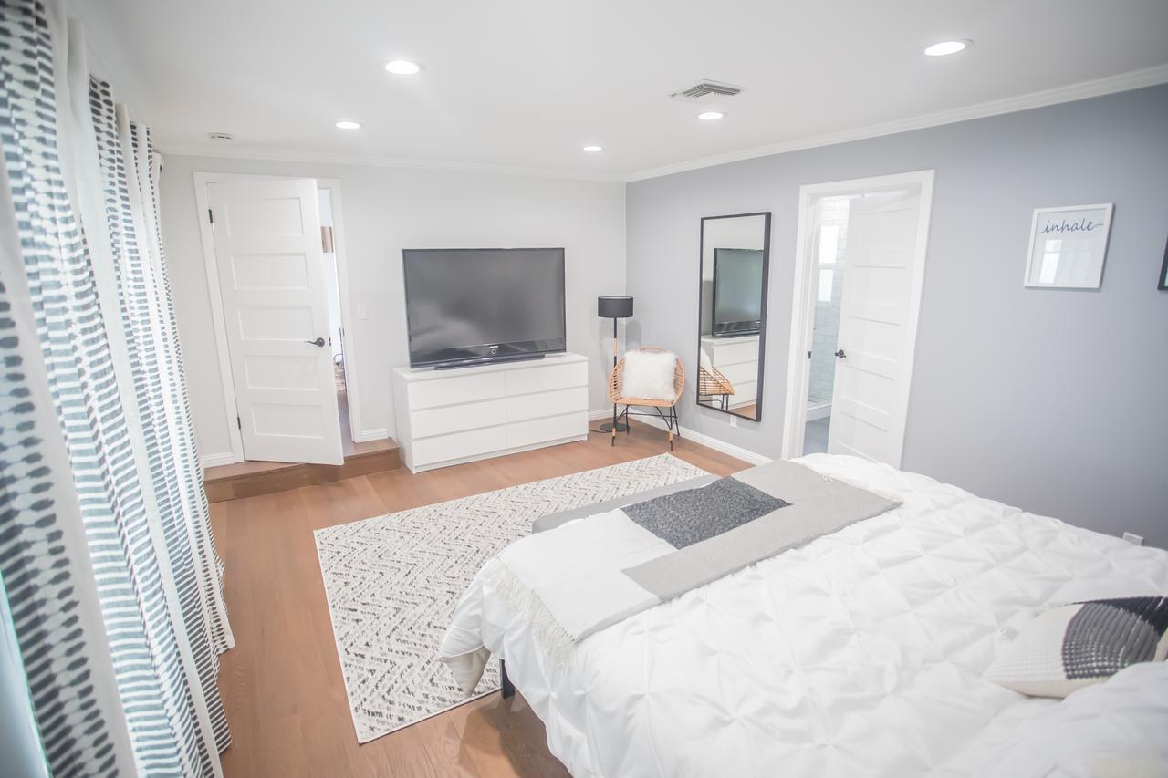 Enchanting Sherman Oaks Home With Pool Permit #Hsr Two One Zero Zero 2605 로스앤젤레스 외부 사진